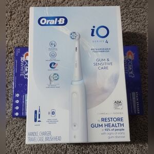 Oral-B II series 4 rechargeable toothbrush